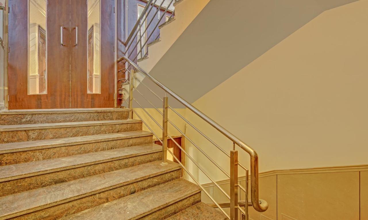 Treebo Premium Relax Inn Patel Nagar نيودلهي المظهر الخارجي الصورة